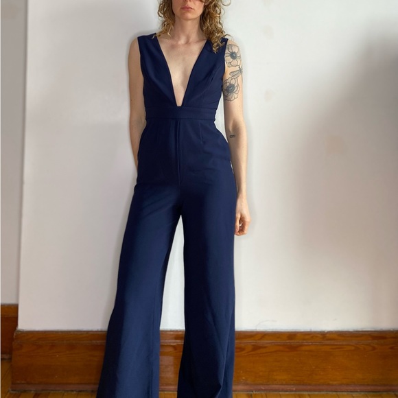 Finders Keeper navy blue wide leg deep V jumpsuit - Picture 2 of 15